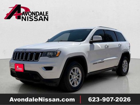 Used 2018 Jeep Grand Cherokee Laredo AWD/4WD image 1