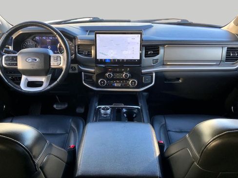 Used 2024 Ford Expedition XLT RWD image 16