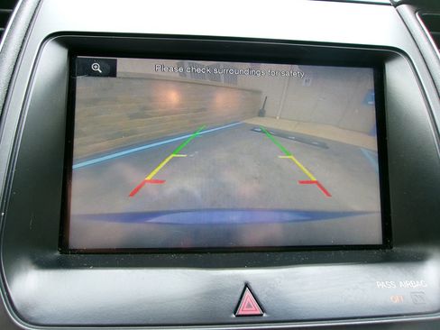 Used 2014 Ford Taurus SEL w/ Equipment Group 201A FWD image 15