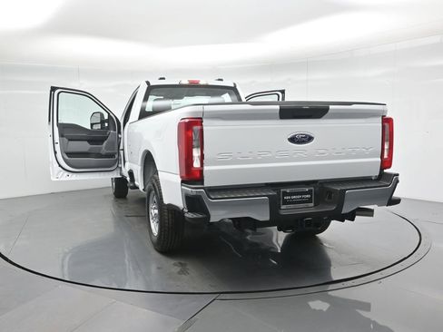 New 2026 Ford F250 XL w/ XL Chrome Package image 28