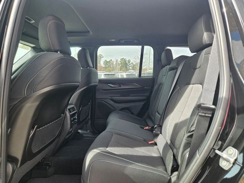 New 2026 Jeep Grand Cherokee Laredo X image 23