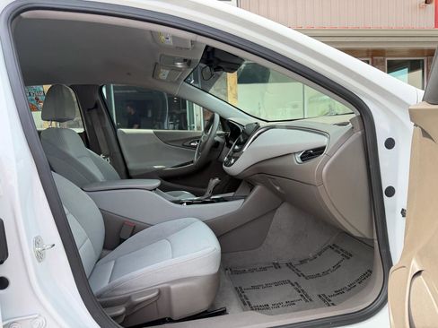 Used 2020 Chevrolet Malibu LS w/ Driver Confidence Package II image 20