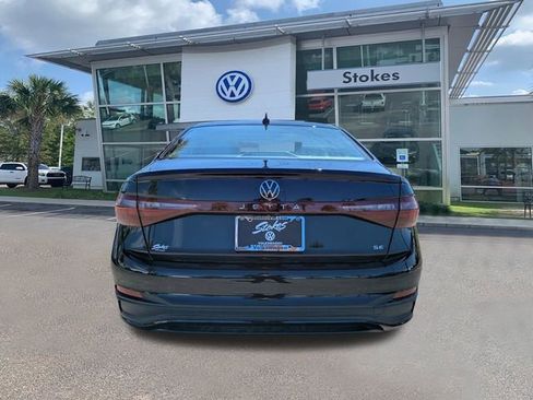 New 2026 Volkswagen Jetta SE FWD image 5