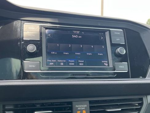 Used 2024 Volkswagen Jetta SE w/ Panoramic Sunroof Package FWD image 38