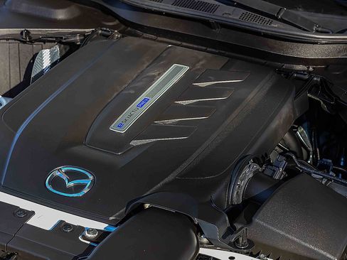Used 2024 MAZDA CX-90 Plug-In Hybrid w/ Preferred AWD/4WD image 31