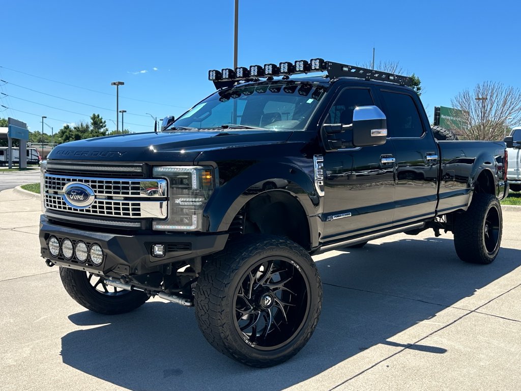 Used 2017 Ford F350 Platinum AWD/4WD image 1