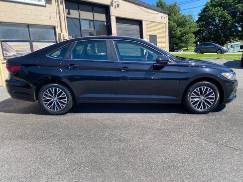 Used 2021 Volkswagen Jetta S FWD image 2