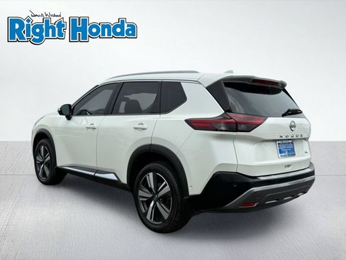 Used 2023 Nissan Rogue SL w/ SL Premium Package FWD image 4
