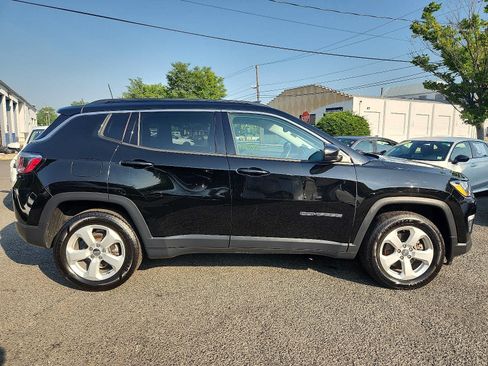 Used 2018 Jeep Compass Latitude w/ Popular Equipment Group AWD/4WD image 7