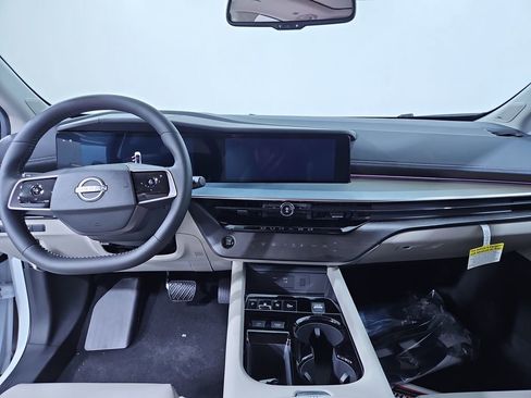 New 2025 Nissan Murano SL image 12