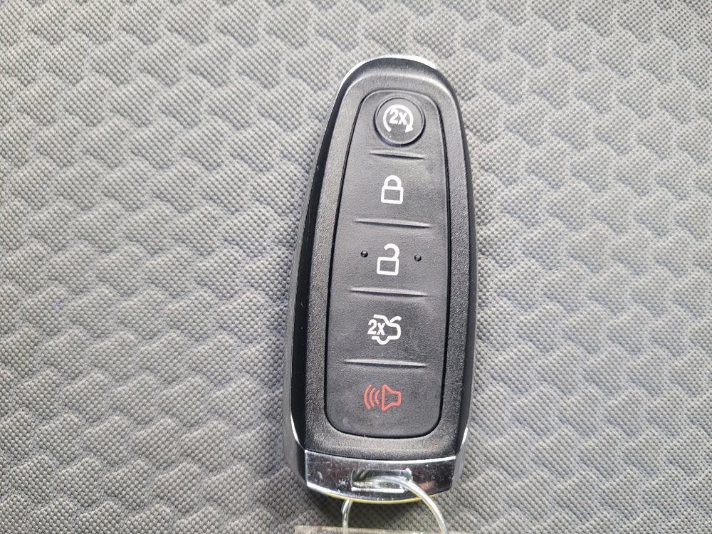 Used 2019 Ford Escape SE FWD image 32