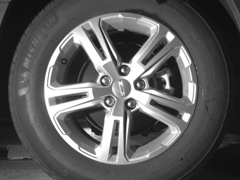 Used 2024 GMC Terrain SLE FWD image 15