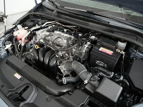 Used 2020 Toyota Corolla LE image 48