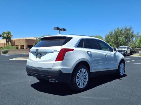 Used 2019 Cadillac XT5 Premium Luxury w/ Driver Assist Package FWD image 4