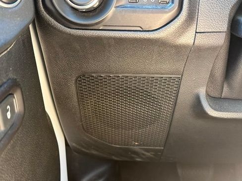 Used 2019 Jeep Wrangler Unlimited Rubicon w/ Steel Bumper Group AWD/4WD image 16
