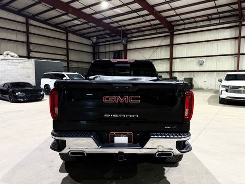 Used 2022 GMC Sierra 1500 SLT w/ SLT Convenience Package image 7