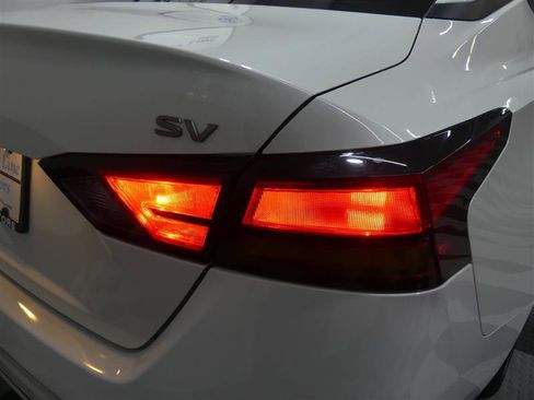 Used 2023 Nissan Altima 2.5 SV image 16