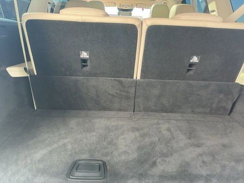 Used 2024 Mercedes-Benz GLS 450 4MATIC image 29