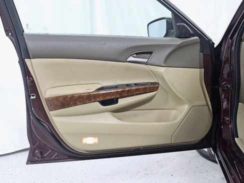 Used 2010 Honda Accord EX-L image 25