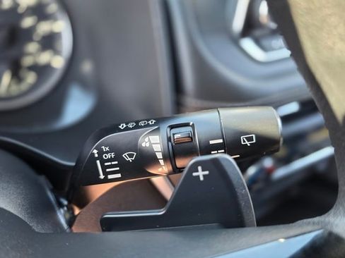 Used 2023 Nissan Rogue SV image 33