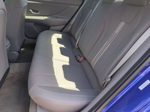 Certified 2023 Hyundai Elantra SEL w/ Convenience Package image 15