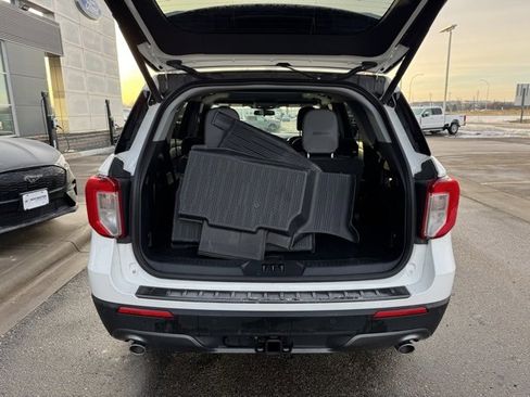 Certified 2023 Ford Explorer XLT w/ Equipment Group 202A image 40