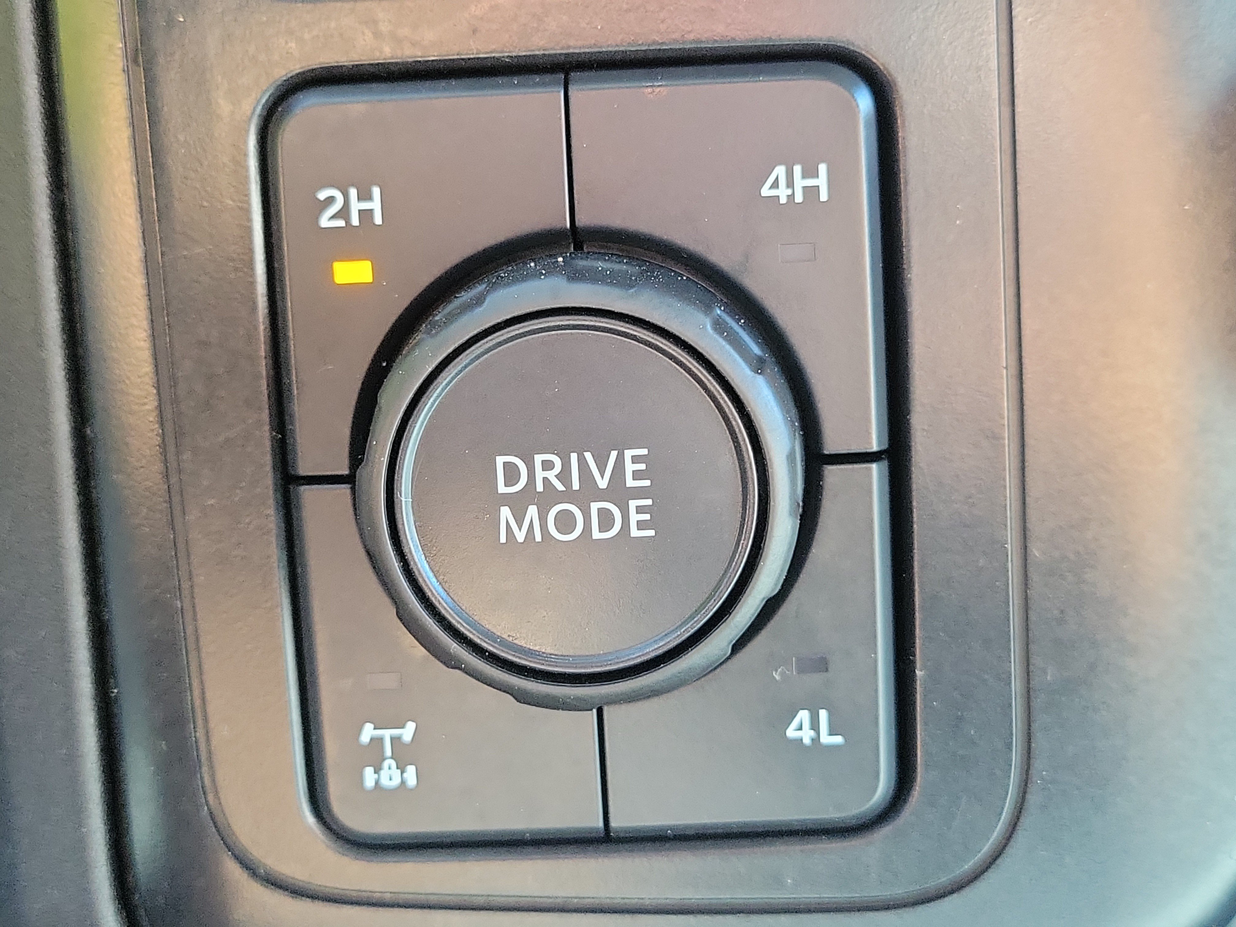 Used 2024 Ford F350 XL w/ FX4 Off-Road Package AWD/4WD image 29