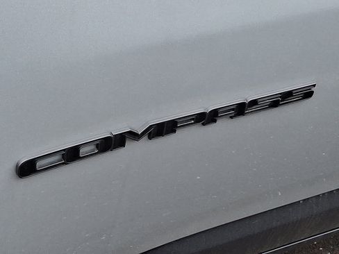 New 2026 Jeep Compass Limited image 5