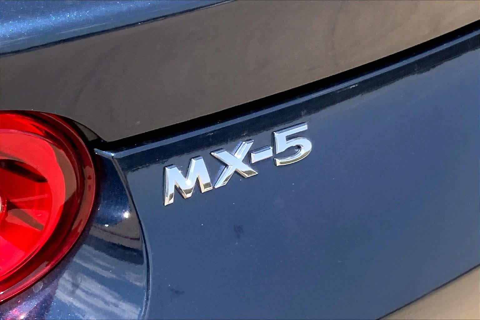 Used 2025 MAZDA MX-5 Miata RF Grand Touring RWD image 27