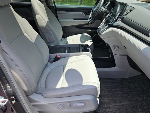 Certified 2024 Honda Odyssey EX-L image 15