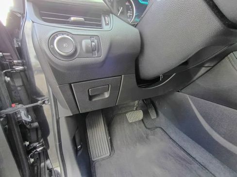 Used 2017 Buick Envision Premium image 34