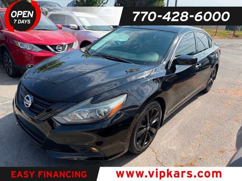 Used 2018 Nissan Altima 2.5 SR w/ SR Midnight Edition FWD image 1