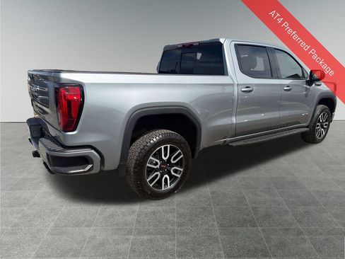 Used 2023 GMC Sierra 1500 AT4 w/ AT4 Premium Package AWD/4WD image 6
