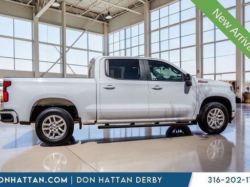 Used 2021 Chevrolet Silverado 1500 RST w/ Z71 Off-Road Package image 27