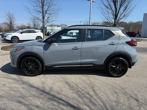 Certified 2024 Nissan Kicks SR w/ SR Premium Package image 10