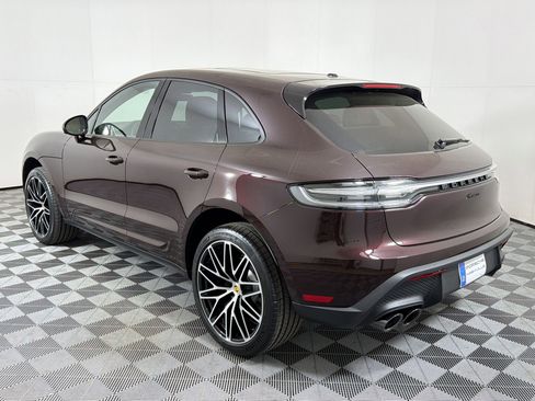 New 2026 Porsche Macan image 3