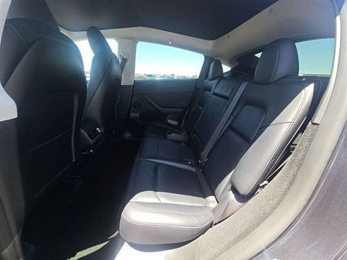 Used 2024 Tesla Model Y Long Range RWD image 16
