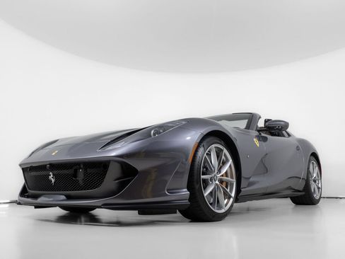 Used 2021 Ferrari 812 GTS RWD image 14