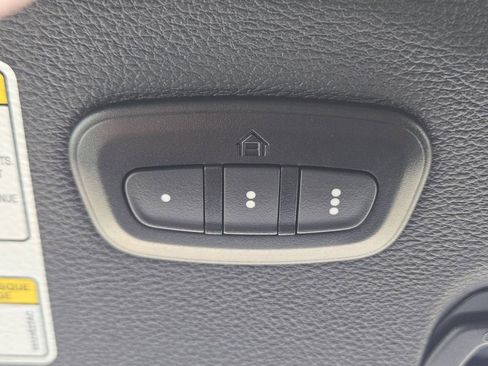 Used 2023 Jeep Gladiator Sport AWD/4WD image 26