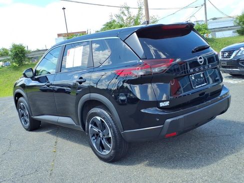Used 2025 Nissan Rogue SV AWD/4WD image 7