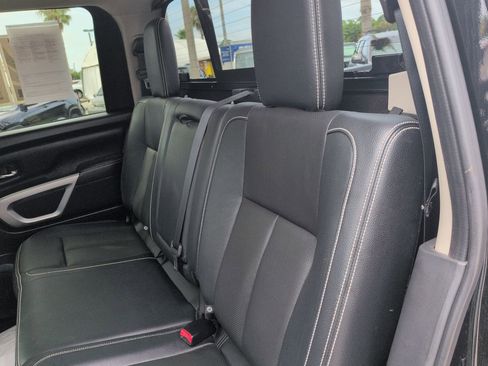 Used 2019 Nissan Titan PRO-4X w/ Pro-4x Convenience Package AWD/4WD image 13