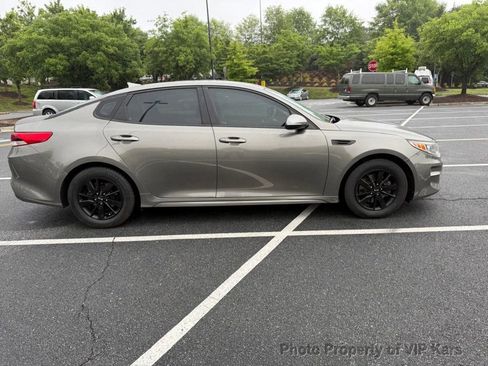 Used 2018 Kia Optima LX FWD image 4