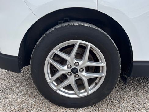 Certified 2024 Ford Edge SEL w/ Convenience Package image 16