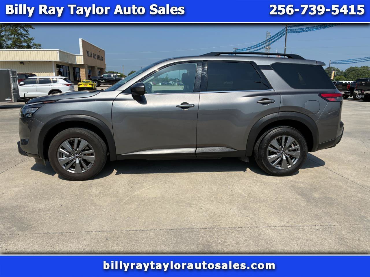 Used 2024 Nissan Pathfinder SV FWD image 1