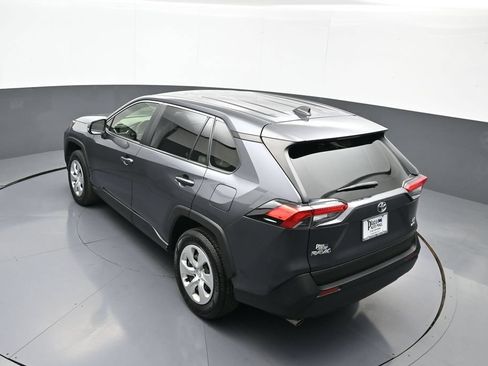 Certified 2022 Toyota RAV4 LE AWD/4WD image 39