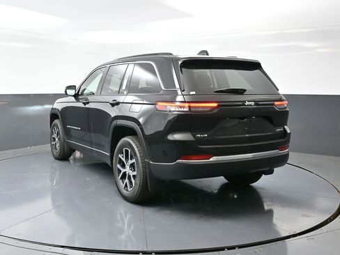 New 2025 Jeep Grand Cherokee Limited w/ Trailer Tow Package image 12