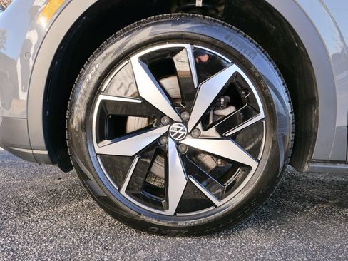 Used 2024 Volkswagen ID.4 Pro S image 30