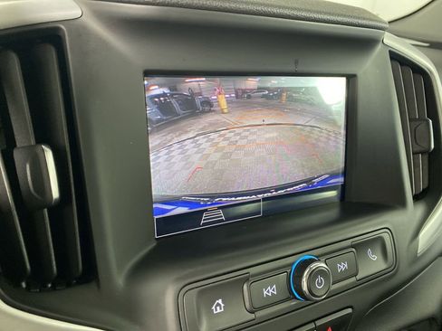 Used 2022 GMC Terrain SLE w/ Driver Convenience Package image 18