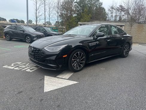 Used 2023 Hyundai Sonata Limited w/ Preferred Accessory Package image 3