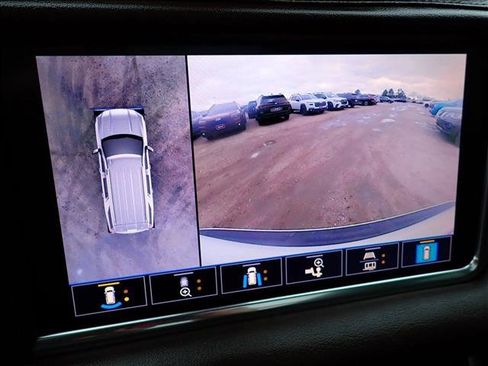 Used 2021 GMC Yukon Denali w/ Denali Ultimate Package AWD/4WD image 23